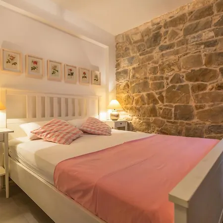 Rustical Apartman *